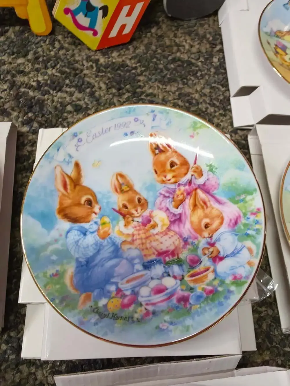 Avon Easter 1991 Collector Plate Decorative